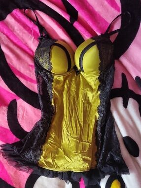 La SENZA Black and Hot Pink Lace-Trim Bustier